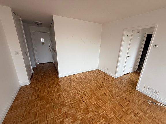 3rd image of 182 E 95th St APT 20E