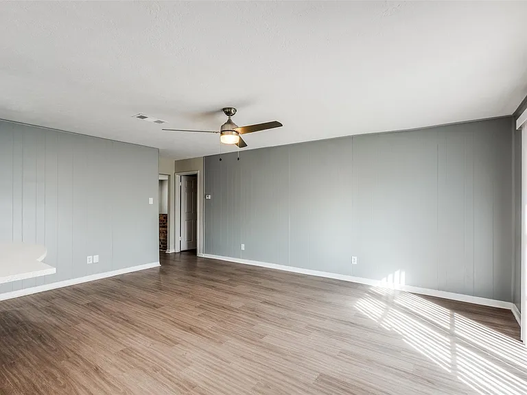 5426 Fairgreen Ln — Photo 9