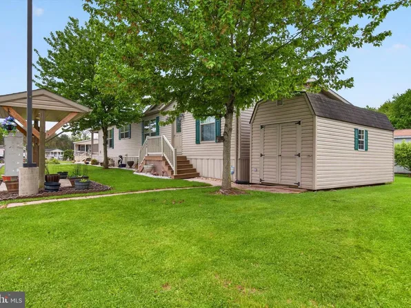 186 Goldcrest Cir, Gettysburg, PA 17325