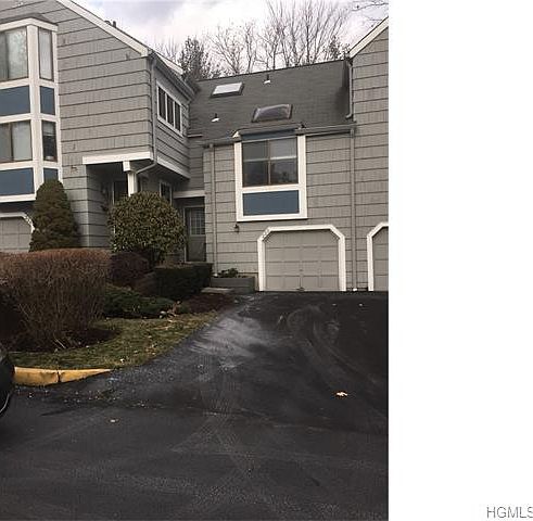 1st image of 220 Treetop Cir #220