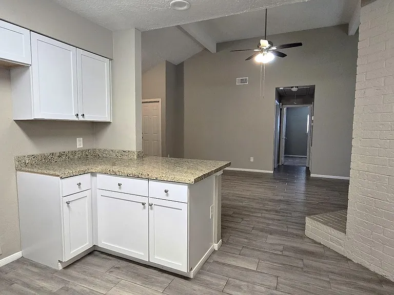 19618 Stillhouse Dr — Photo 12