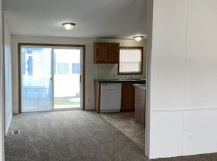 201 Blue Spruce Ln #201, Flint, MI 48506