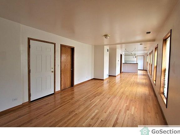 2nd image of 1086 N Marshfield Ave #2