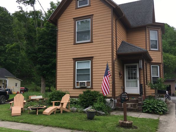 11 Green St FLOOR 2, Camillus, NY 13031