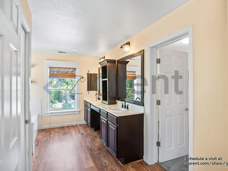 19 Lowell Ct — Photo 28