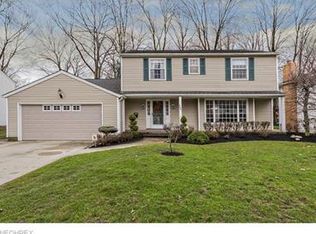 5284 Hickory Dr, Lyndhurst, OH