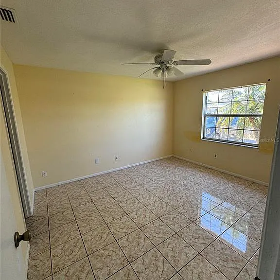 236 La Paz Dr — Photo 16
