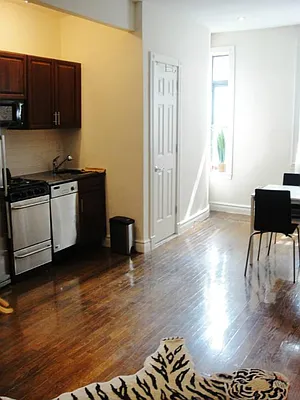 Rented by Sandra Greer Real Estate | media 7