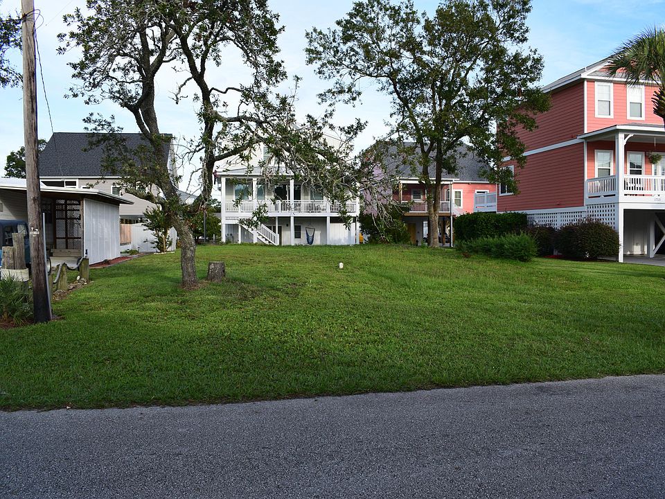 2nd image of 1709 Searay Lane
