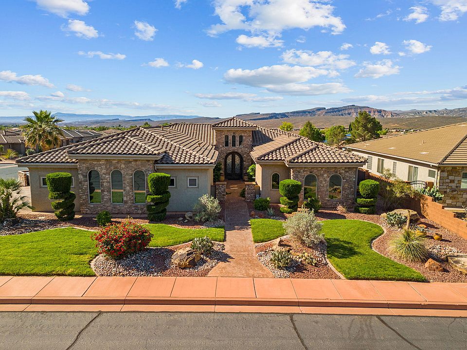 1st image of 452 W Tenaya Dr