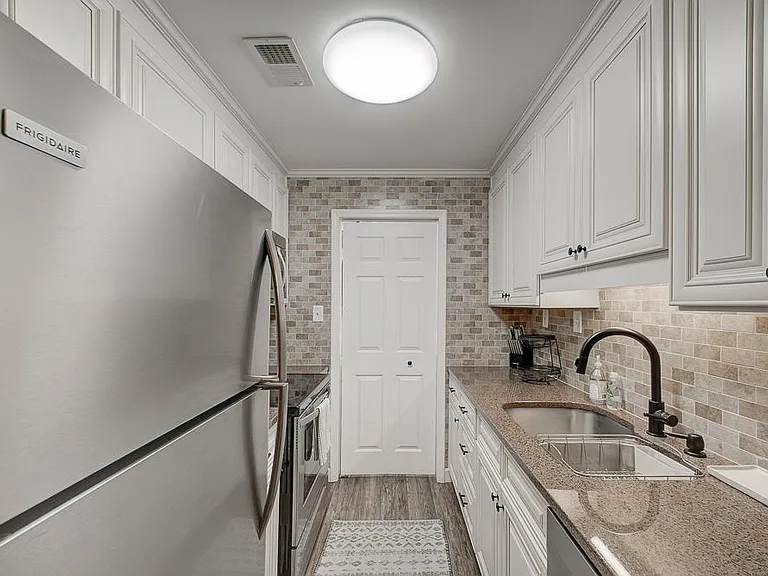 205 Flat Creek Ct #205 — Photo 8