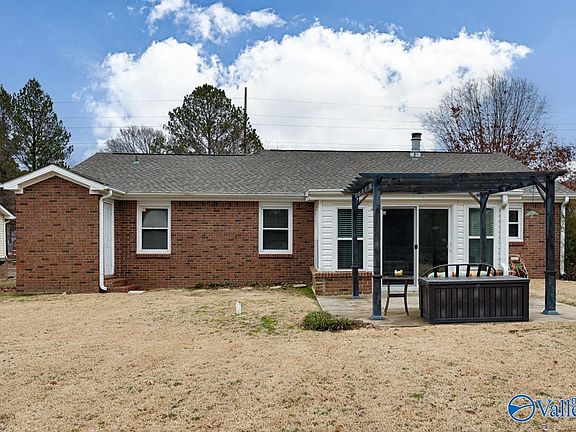 5th image of 12012 Country Lane Dr SE