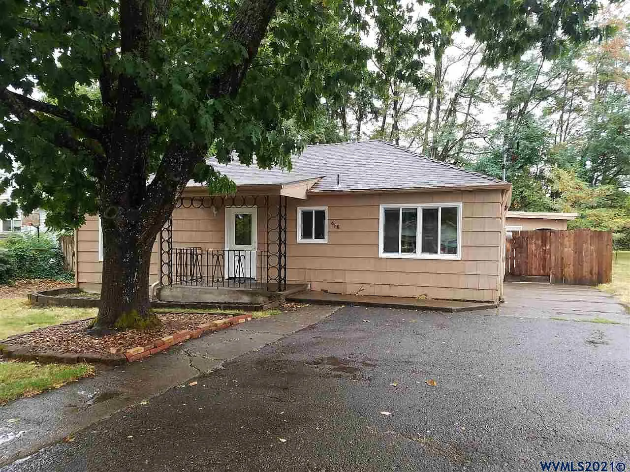 658 Browning Avenue South - 1 — Photo 3