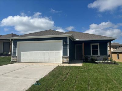 442 Valley View Dr, Tonganoxie, KS, 66086