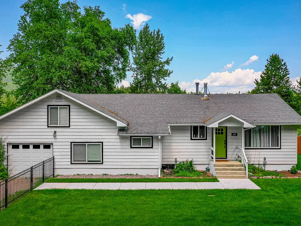 209 Alpha Rd