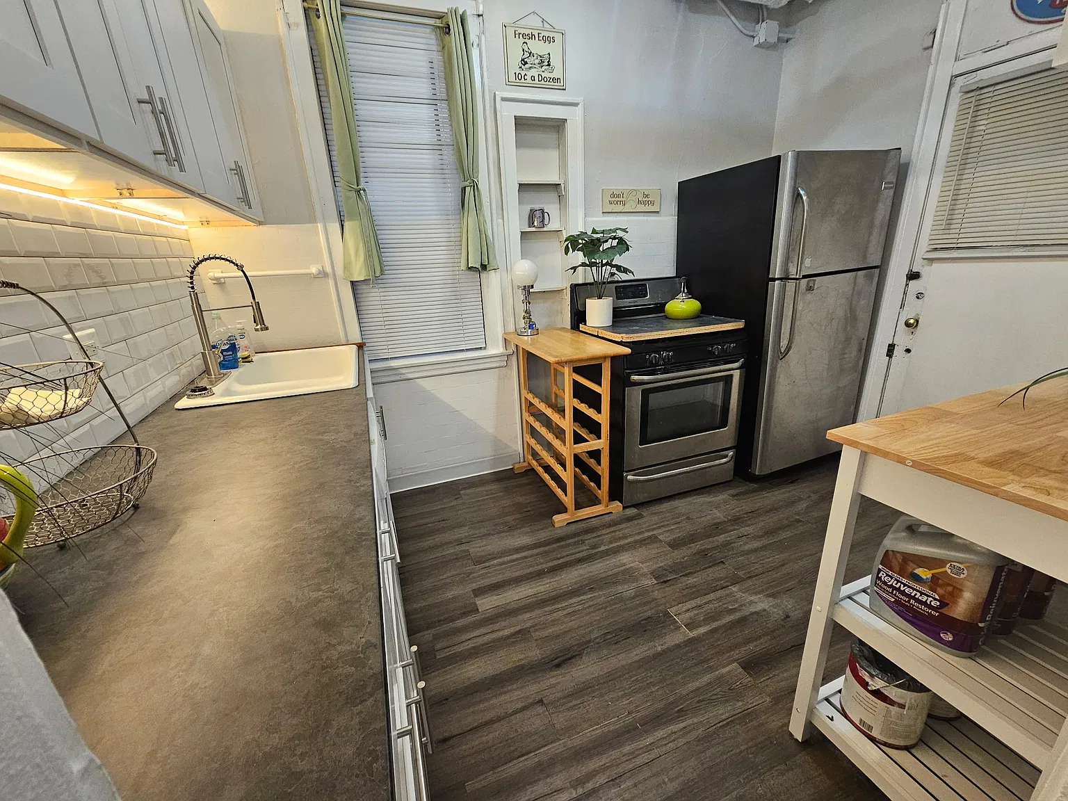 2 bed, 1595 sqft, $1,950 — Photo 4
