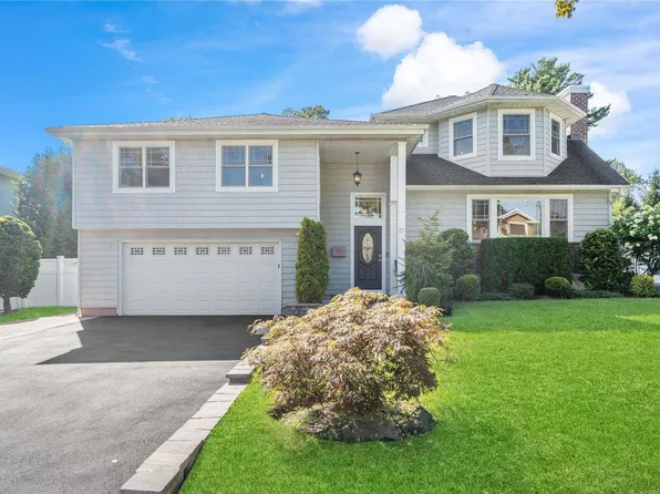 17 Azalea Drive, Syosset, NY 11791