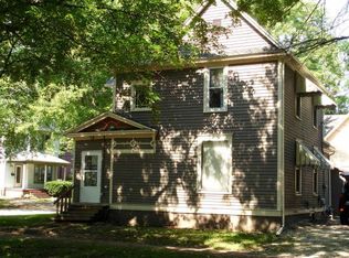 514 W High St, Urbana, IL