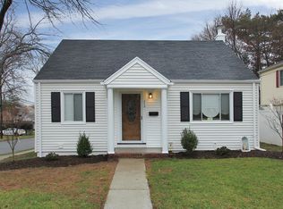 115 River Edge Rd, Bergenfield, NJ 07621