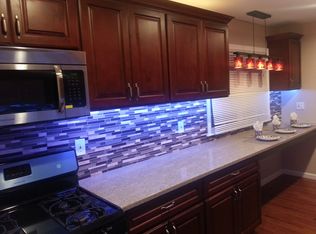 977 Cayuga Rd, West Hempstead, NY 11552