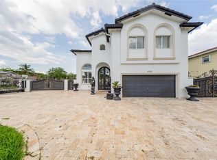 6102 SW 159th Ct, Miami, FL 33193