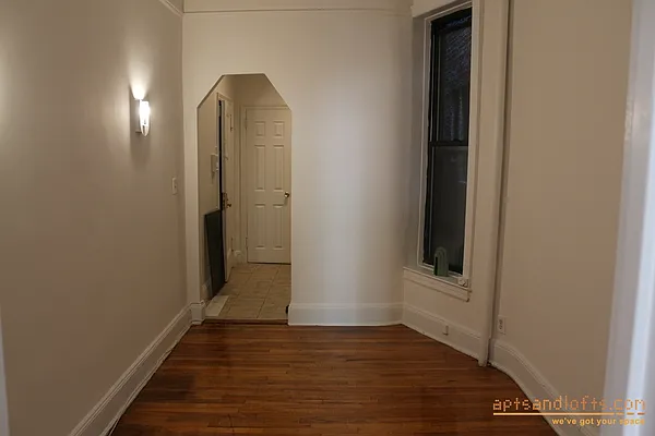 Rented by aptsandlofts.com | media 16