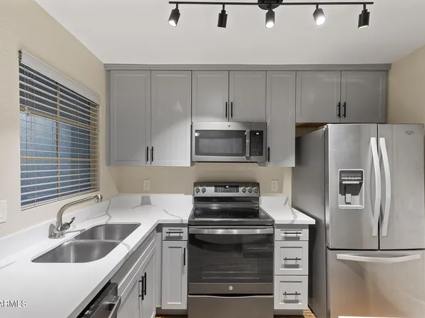 1880 E MORTEN Avenue #102, Phoenix, AZ 85020