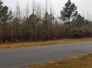 302 Harborside Dr, Greenwood, SC 29649