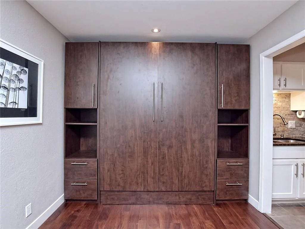 4209 Burnet Rd Apt 101 — Photo 2