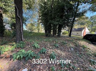 3302 Wismer Rd, Saint Ann, MO 63074