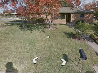 700 Dunbar Dr, Bryan, TX 77803