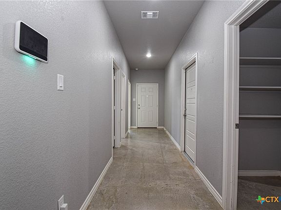 3rd image of 1641 Dryden Ave