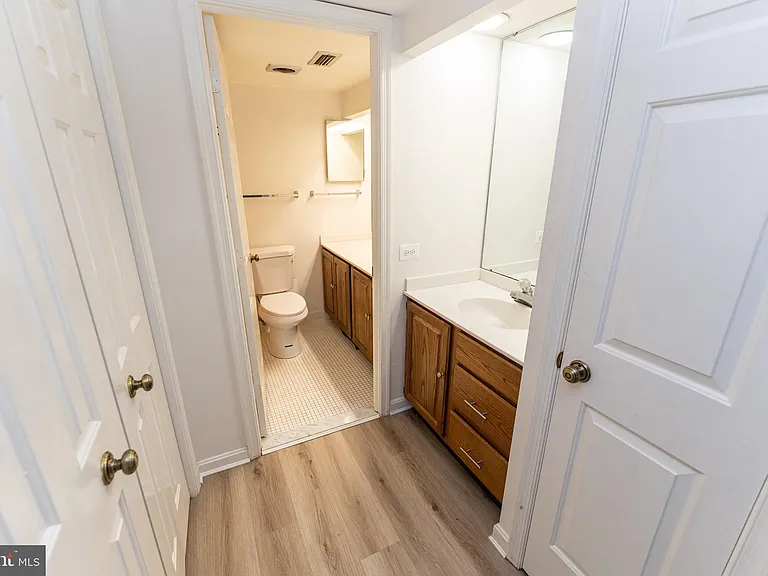 227 Canal Park Dr #206 — Photo 33