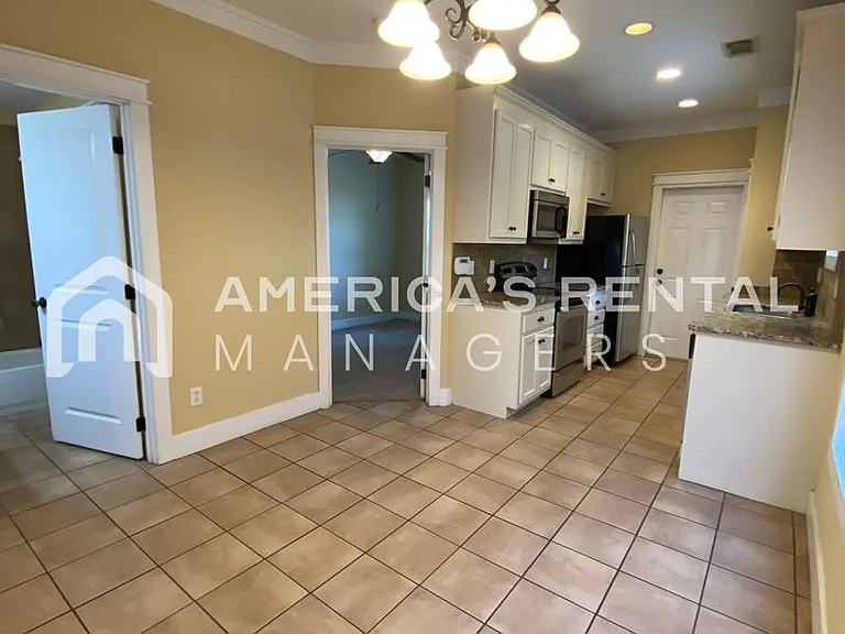 502 16th St #6 — Photo 5
