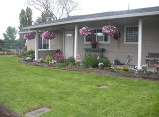 200 S Cascade Dr, Woodburn, OR