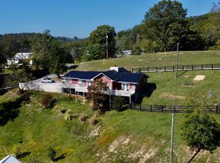 262 Mount Pleasant Rd, Louisa, KY 41230