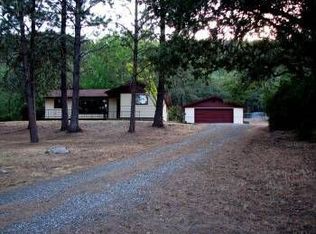 6201 Castle Ter, Central Point, OR 97502