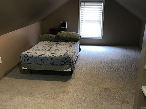 5th image of 207 Donald Pl SW