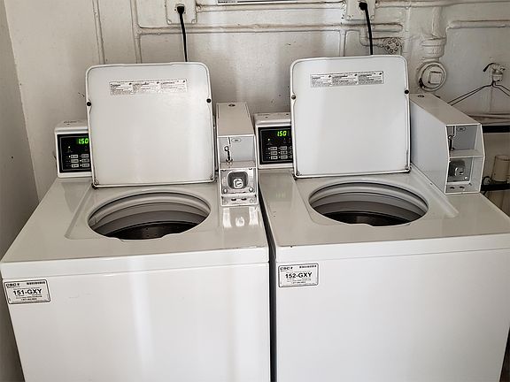 3rd image of 1431 S 14th Ave #216-1-377