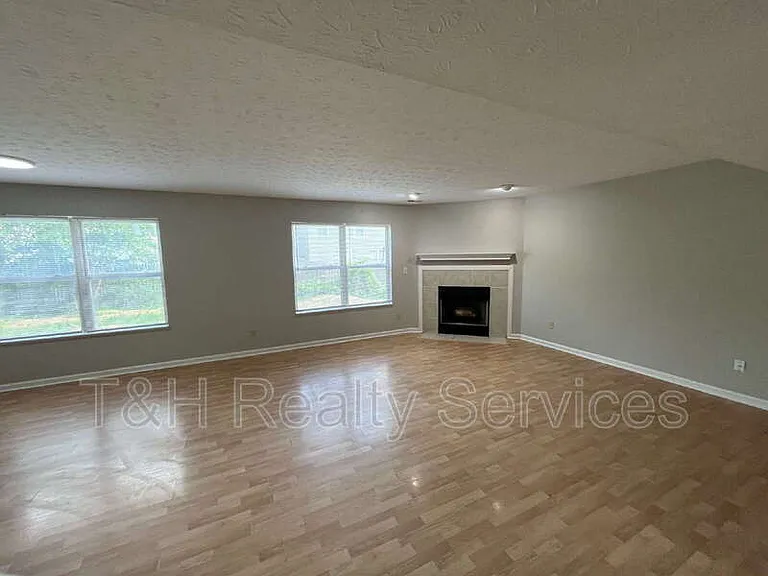 6132 Salanie Pl — Photo 2