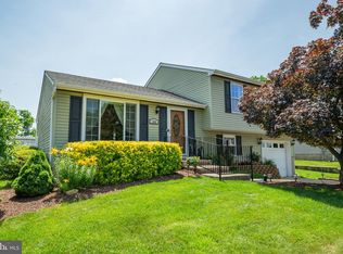 169 Independence Dr, Morrisville, PA 19067