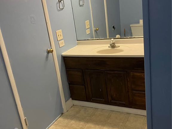 5th image of 311 S 7th St #1