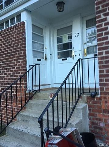 1st image of 92 Spruce St APT 2A