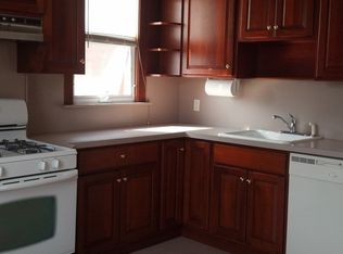 142 W 27th St, Bayonne, NJ 07002