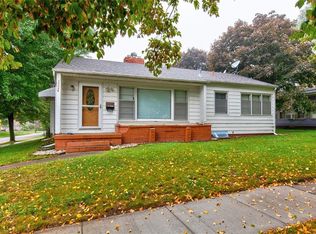 2326 E 8th St, Des Moines, IA 50316