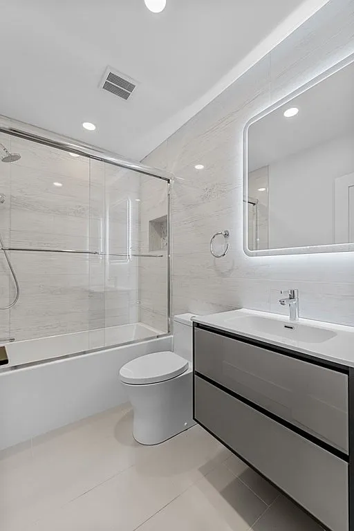 2 bed, 695 sqft, $3,800 — Photo 1