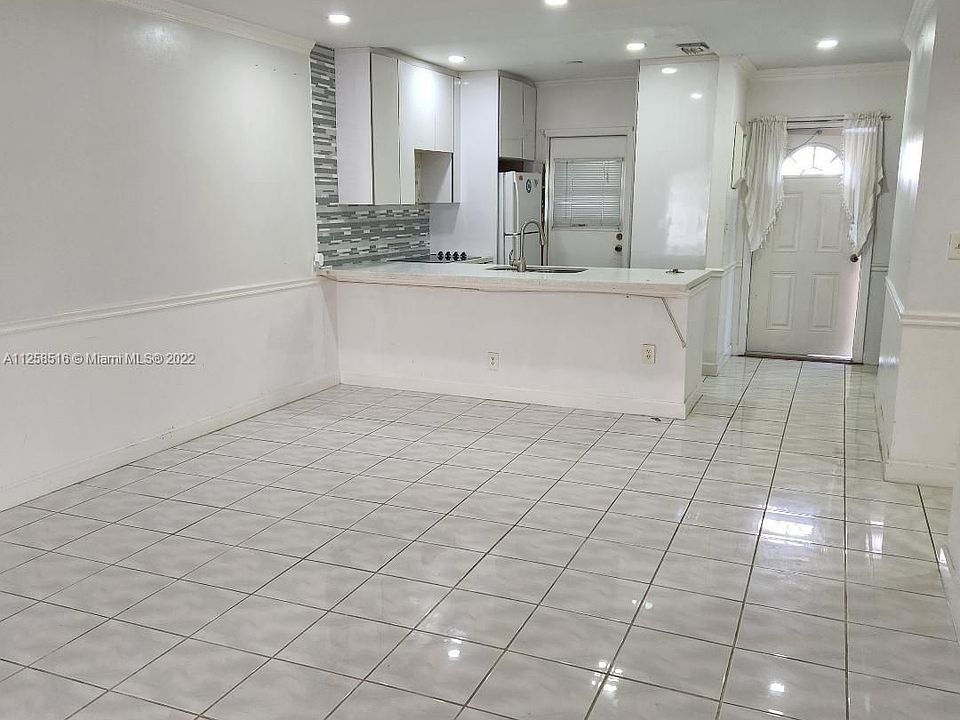 1st image of 3430 NW 52nd Ave APT 311