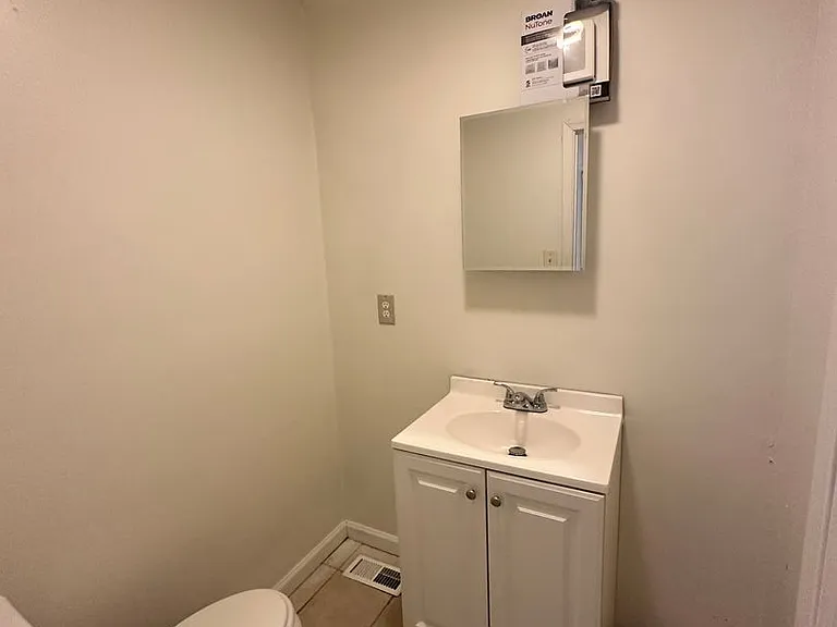 35 Fairview Cir S — Photo 14