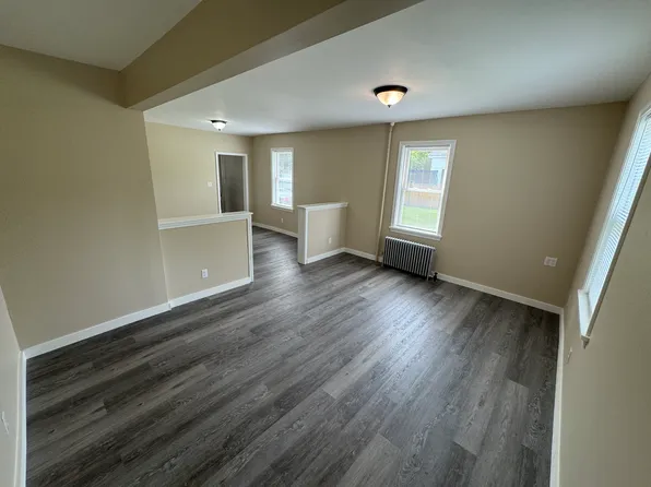 144 Parkside Ave, Pittsfield, MA 01201