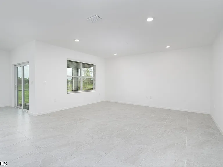 42380 Cascade Dr — Photo 21